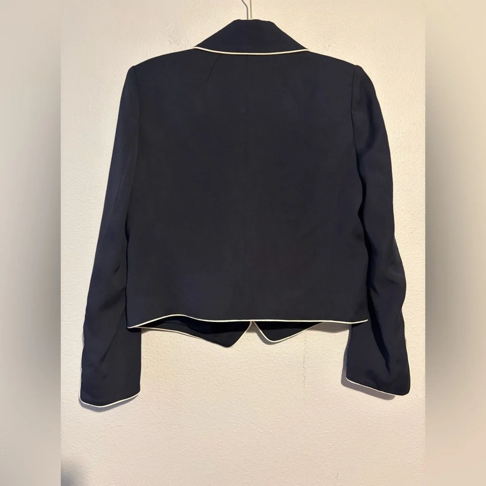 FRAME Piped Cropped Blazer - Picture 6 of 8